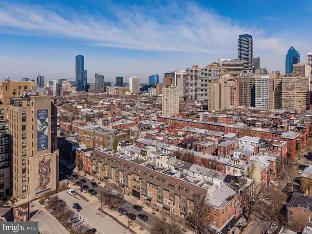 1815 LOMBARD ST, Philadelphia, PA 19146