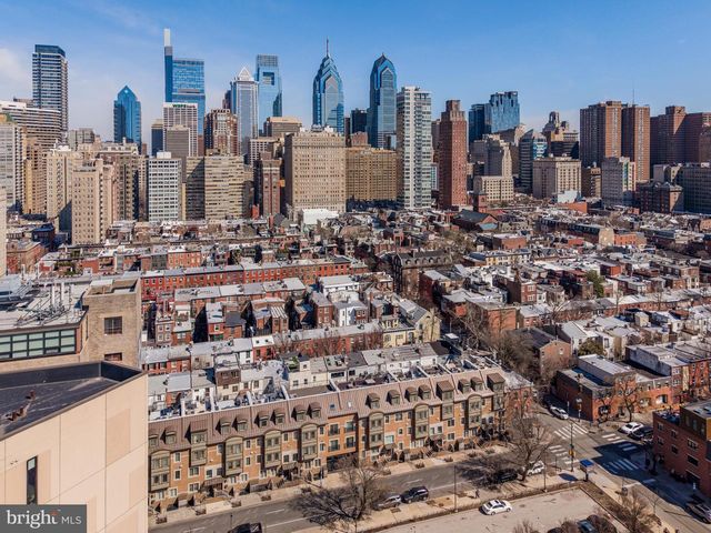 1815 LOMBARD ST, Philadelphia, PA 19146