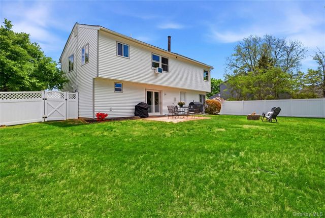 30 Mercury Avenue, East Patchogue, NY 11772