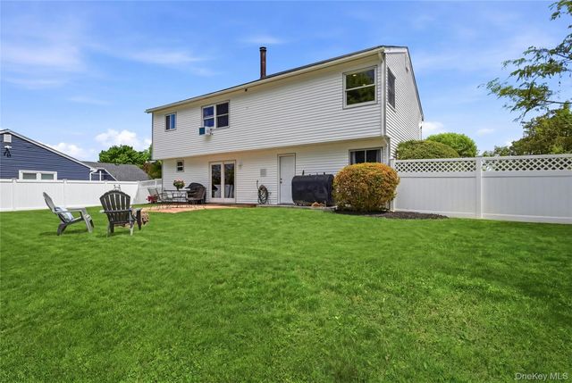 30 Mercury Avenue, East Patchogue, NY 11772