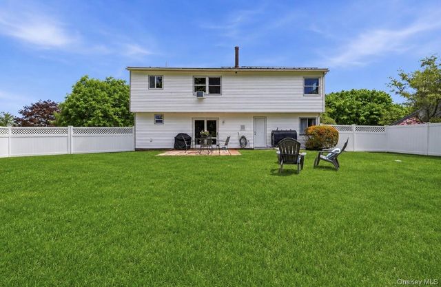 30 Mercury Avenue, East Patchogue, NY 11772