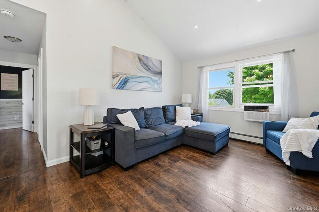 30 Mercury Avenue, East Patchogue, NY 11772