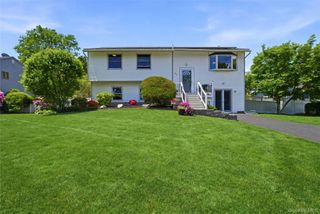 30 Mercury Avenue, East Patchogue, NY 11772
