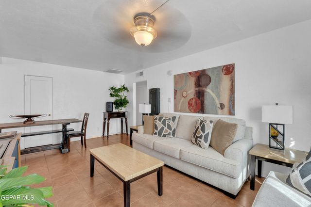 525 ALICIA Drive, El Paso, TX 79905