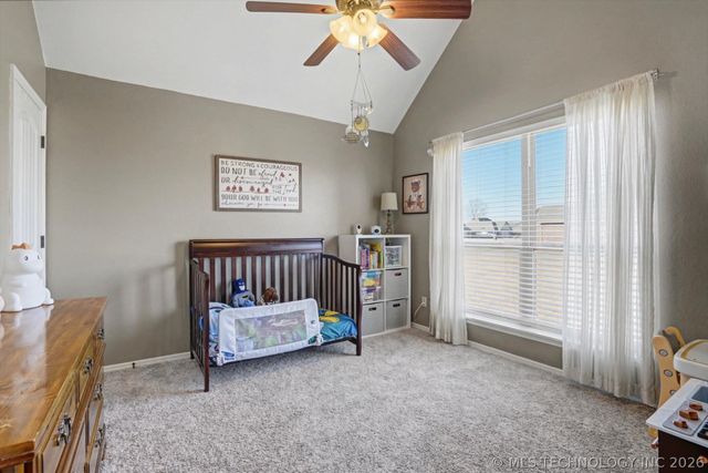 1405 S Choctaw Avenue, Skiatook, OK 74070