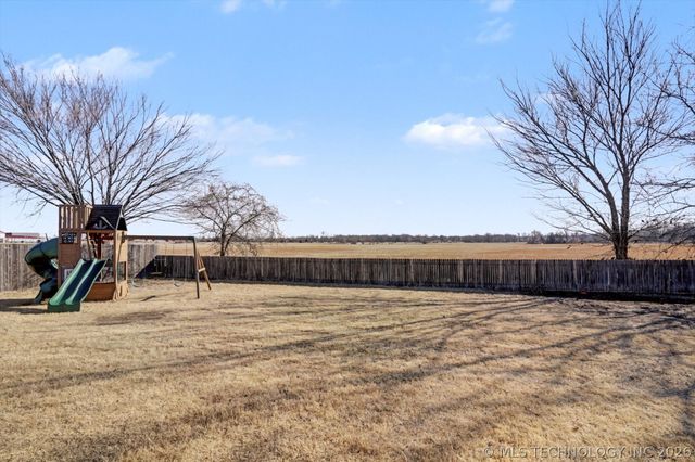 1405 S Choctaw Avenue, Skiatook, OK 74070