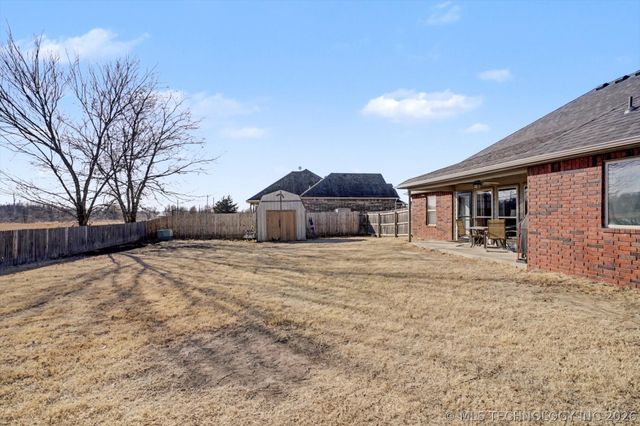 1405 S Choctaw Avenue, Skiatook, OK 74070