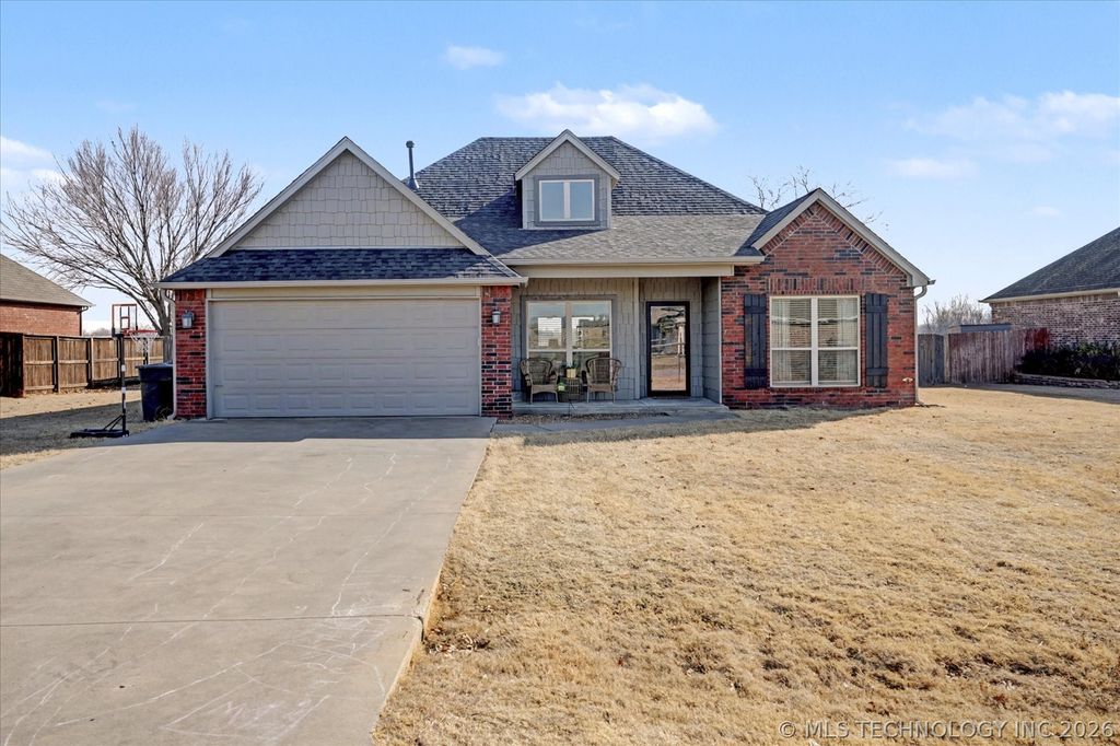 1405 S Choctaw Avenue, Skiatook, OK 74070