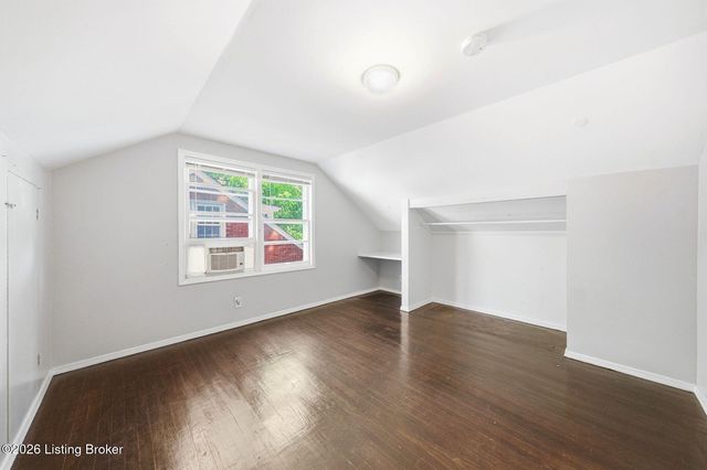 3021 Wedgewood Way, Louisville, KY 40220