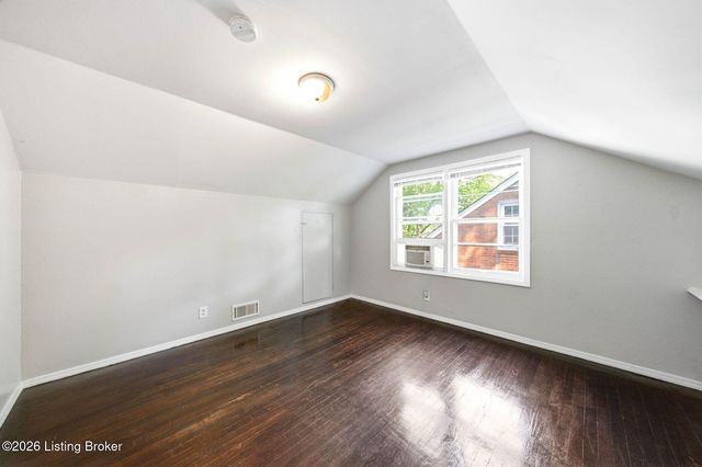 3021 Wedgewood Way, Louisville, KY 40220