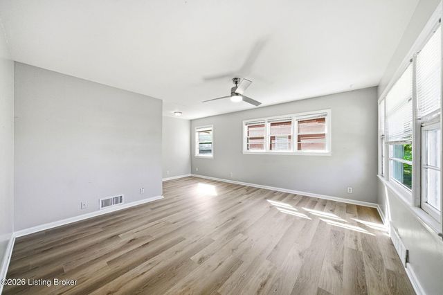 3021 Wedgewood Way, Louisville, KY 40220