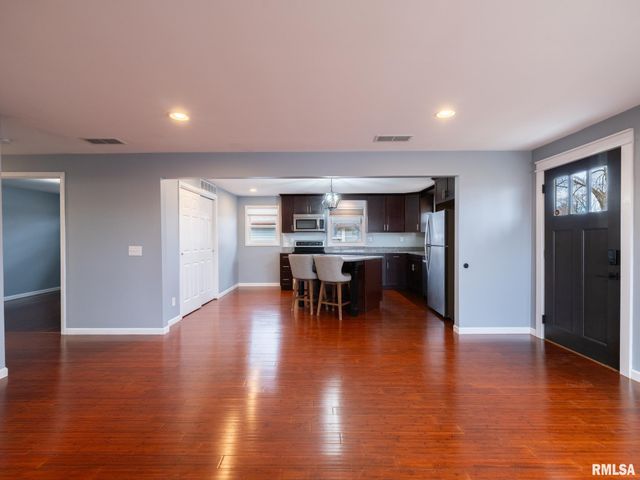 101 DURANT Street, Morton, IL 61550