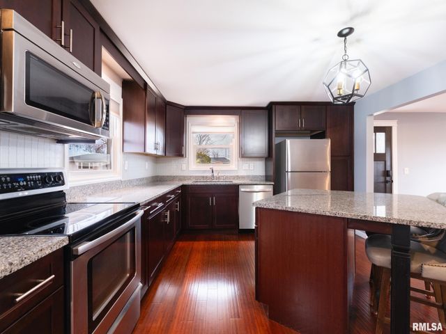 101 DURANT Street, Morton, IL 61550