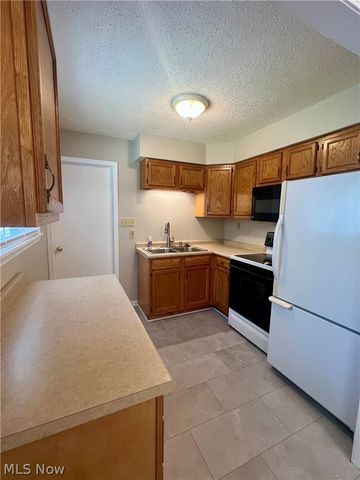 1490 Arcadia Road, Kent, OH 44240