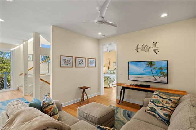 2190 Camino Del Mar DR, Sanibel, FL 33957