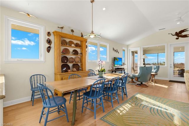 2190 Camino Del Mar DR, Sanibel, FL 33957