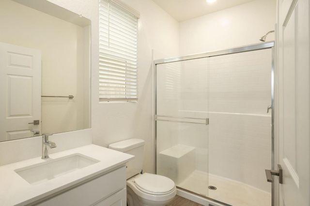 1923 N Apricot, Fresno, CA 93727