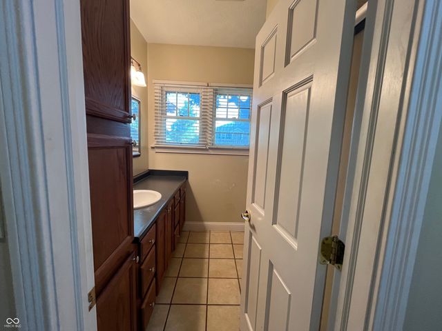 1900 S 25th Street, Terre Haute, IN 47802