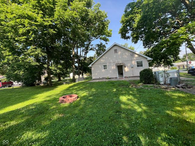 1900 S 25th Street, Terre Haute, IN 47802