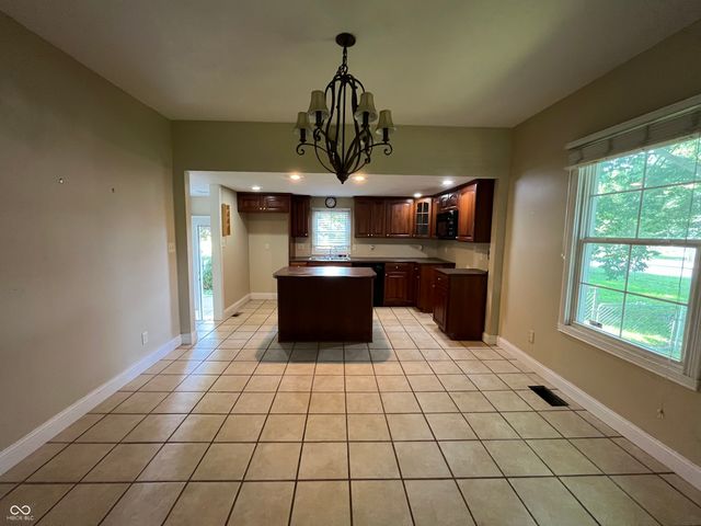 1900 S 25th Street, Terre Haute, IN 47802