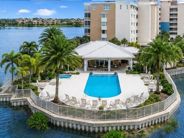 10530 BOARDWALK LOOP 304, Bradenton, FL 34202
