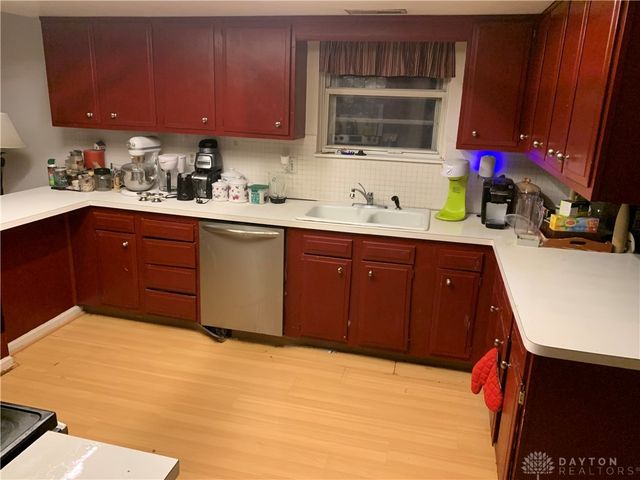 1221 Wood Mill Trail, Dayton, OH 45459