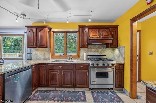5110 Berkshire Valley Rd, Jefferson Twp., NJ 07438