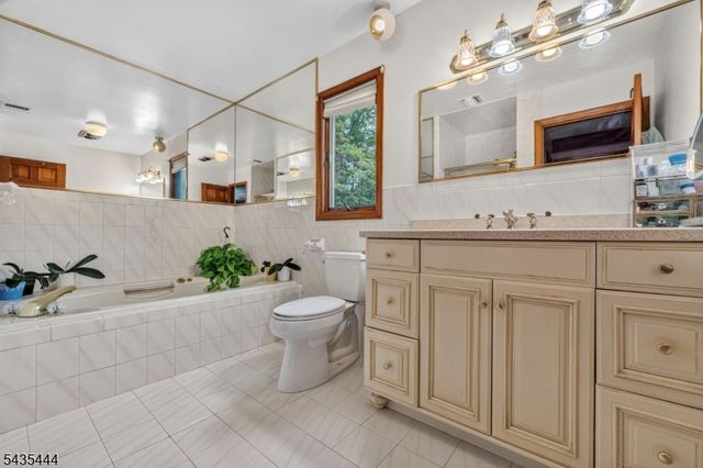 5110 Berkshire Valley Rd, Jefferson Twp., NJ 07438