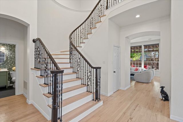 2509 Sir Turquin Lane, Lewisville, TX 75056