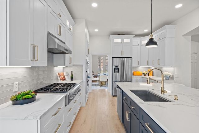 2509 Sir Turquin Lane, Lewisville, TX 75056