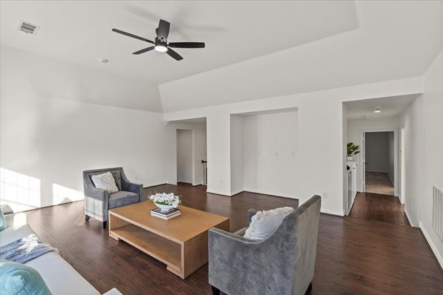 2509 Sir Turquin Lane, Lewisville, TX 75056