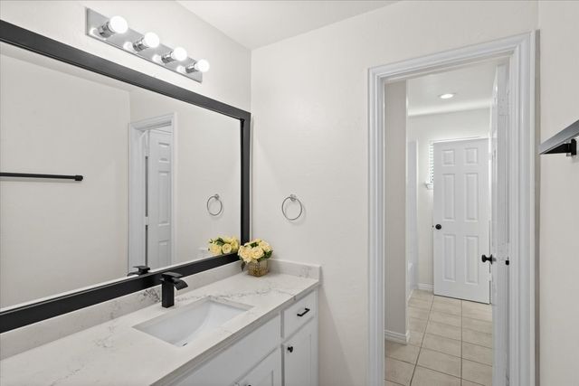 2509 Sir Turquin Lane, Lewisville, TX 75056