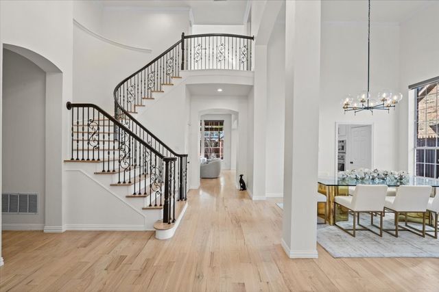 2509 Sir Turquin Lane, Lewisville, TX 75056