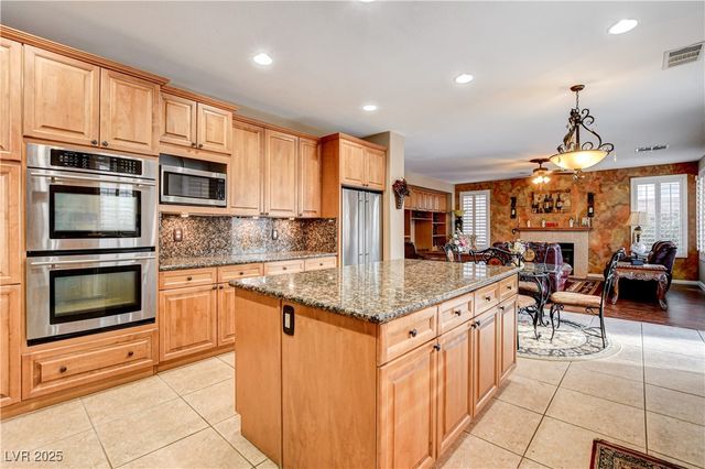 109 North Buteo Woods Lane, Las Vegas, NV 89144