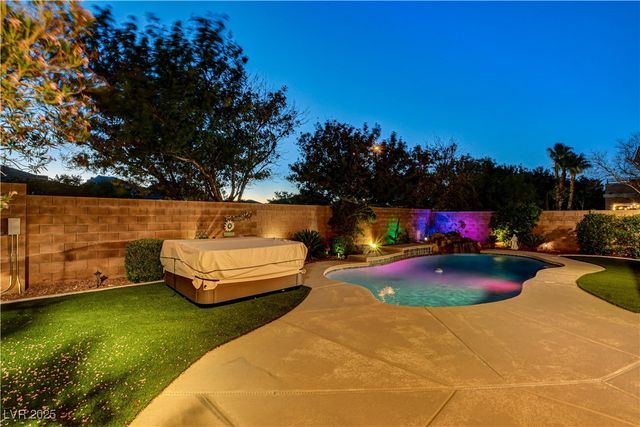 109 North Buteo Woods Lane, Las Vegas, NV 89144