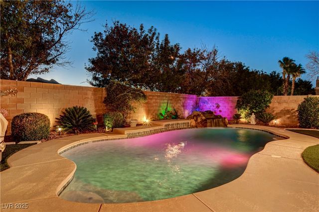 109 North Buteo Woods Lane, Las Vegas, NV 89144