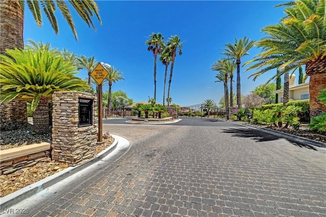 109 North Buteo Woods Lane, Las Vegas, NV 89144