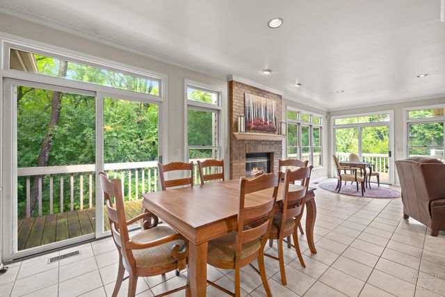 445 Kelly Lane, Crystal Lake, IL 60012