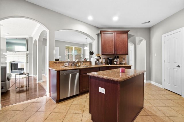 29911 Adobe Falls Drive, Spring, TX 77386