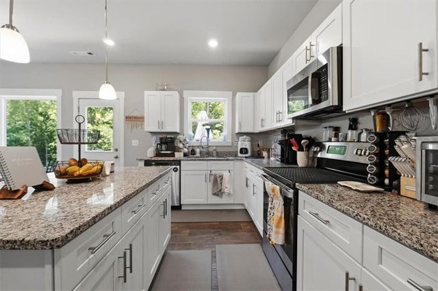 76 Wisteria Lane, Mansfield, GA 30055