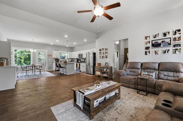76 Wisteria Lane, Mansfield, GA 30055