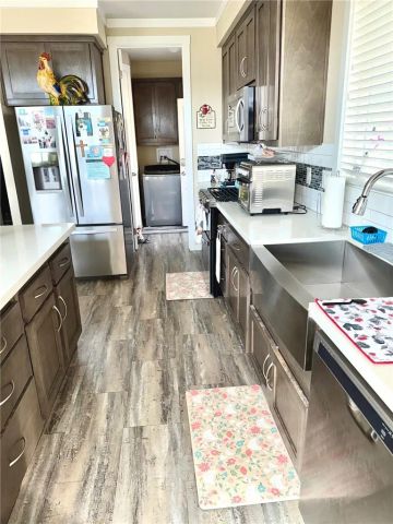 18601 Newland 4, Huntington Beach, CA 92646