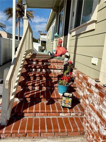 18601 Newland 4, Huntington Beach, CA 92646