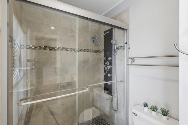 701 Bering Drive 102, Houston, TX 77057