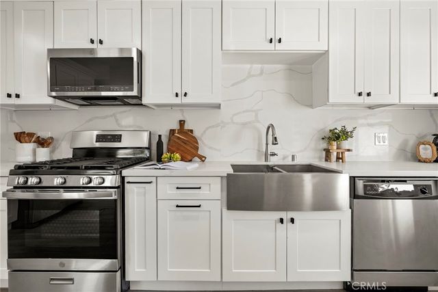 23025 Covello Street, West Hills, CA 91307