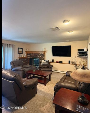 10 Cardinal Drive, Toms River, NJ 08755