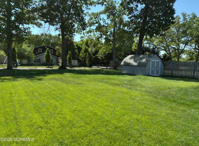 10 Cardinal Drive, Toms River, NJ 08755