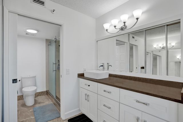 2334 S Cypress Bend Drive 907, Pompano Beach, FL 33069