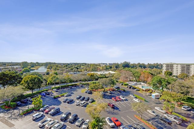 2334 S Cypress Bend Drive 907, Pompano Beach, FL 33069