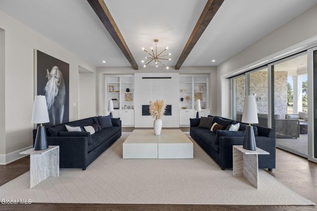 7 Gregory Court, Saratoga Springs, NY 12866